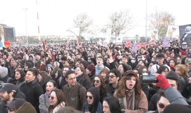 Red Flag- Australia: Interview with Güneş Gümüş on Mass Movement In Turkey