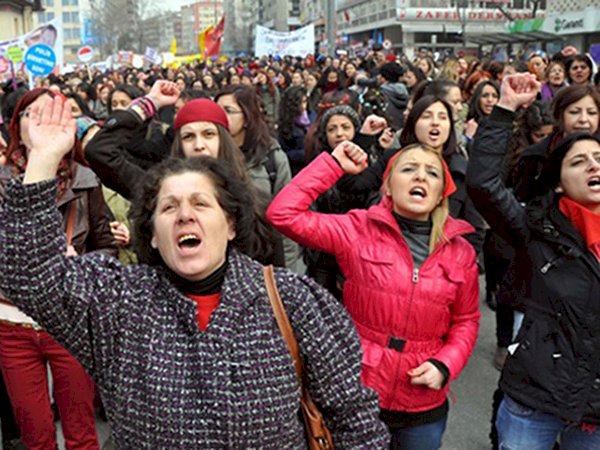 Women Question: What is the Way Out? – Güneş Gümüş
